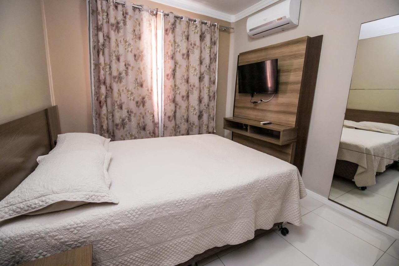 Av. Brasil Frente Sh. Atlantico Apartment *
